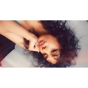 Meet your Posher, Anastacia